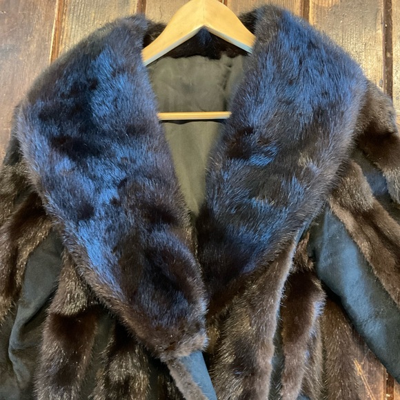 WOW!  Vintage Chocolate mink fur leather coat.  60’s or 70’s. - Picture 9 of 10